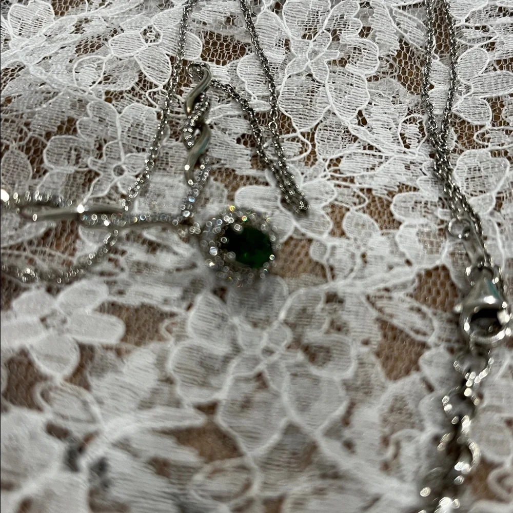 Elegant 925 Chrome Diopside Necklace & Moissanite - Picture 5 of 7